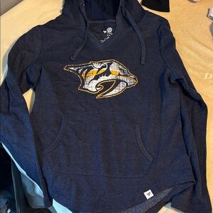Nashville Predators Like New Fanatics Dark Blue Hoodie with Logo